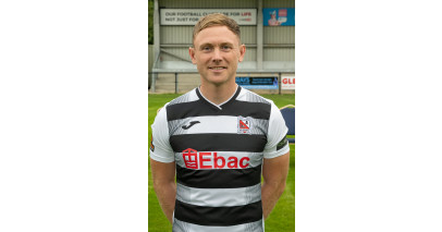 Kallum Griffiths signs new contract